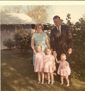 The Maurer Family (my mom, dad, and two sisters - I'm in the middle)